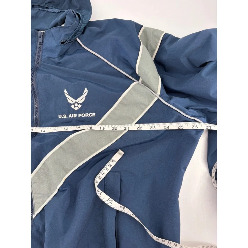 US Air Force PTU Windbreaker Jacket Medium Regular USAF Military Skilcraft M